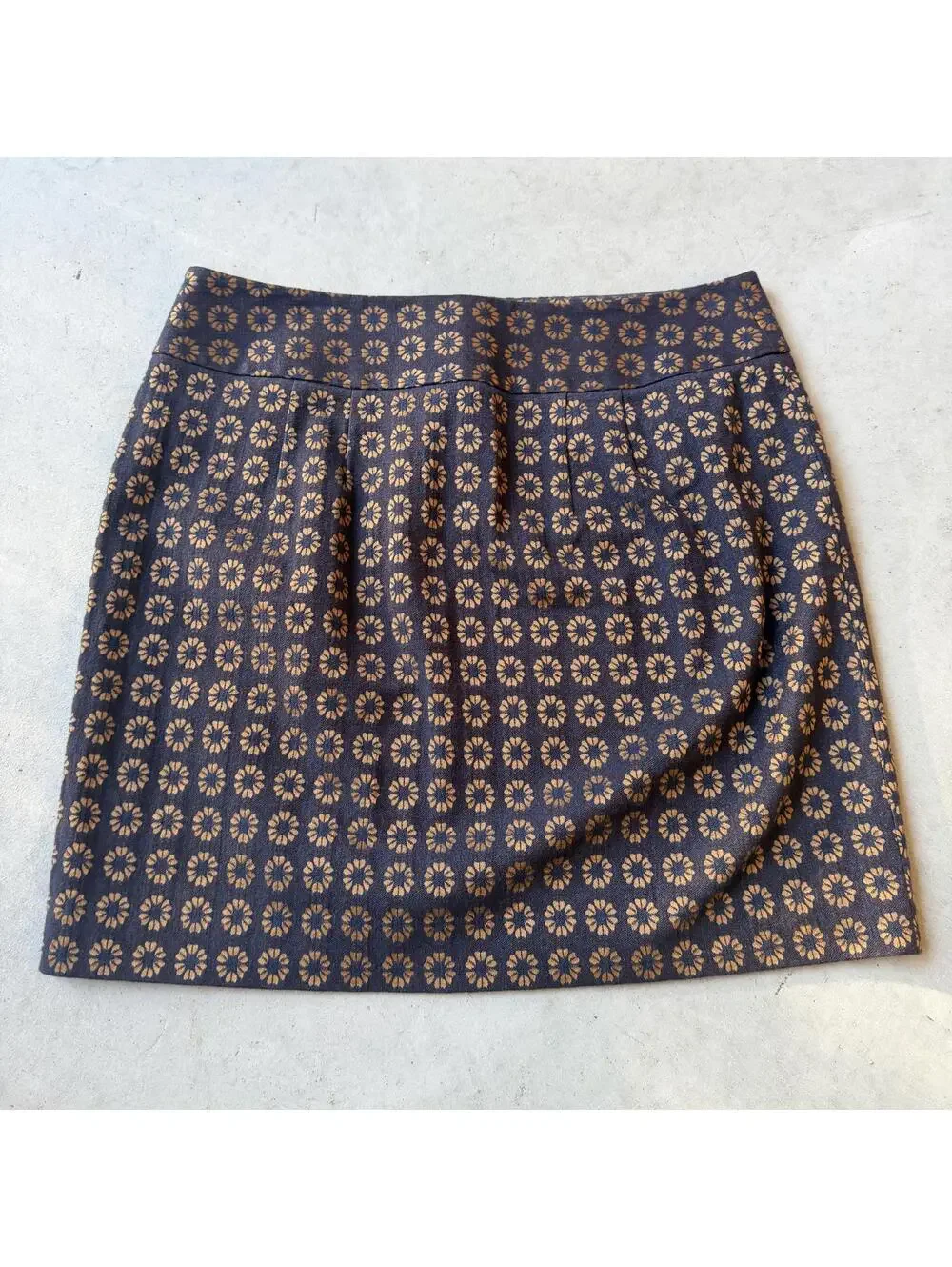 Flower Mini Skirt by LOFT Cute Artsy Funky Geometric Patterned Size 8